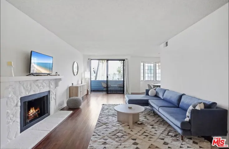 310 Tahiti Way 201, Marina Del Rey, California 90292