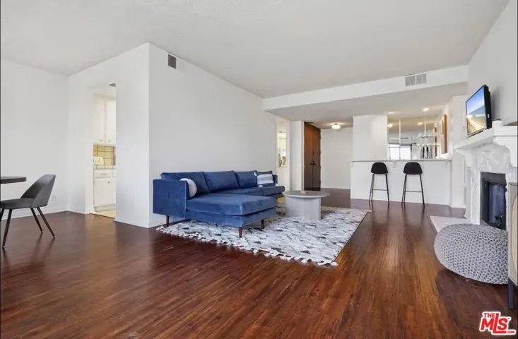 310 Tahiti Way 201, Marina Del Rey, California 90292