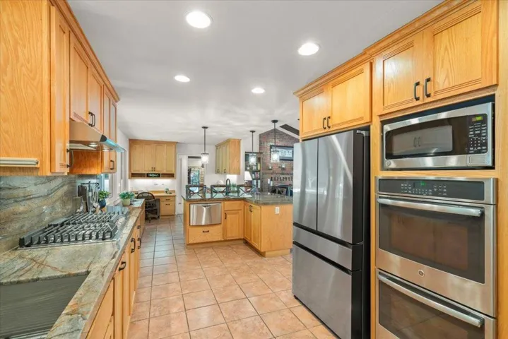 8103 Crestview Court, Gilroy, California 95020