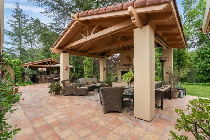 8103 Crestview Court, Gilroy, California 95020