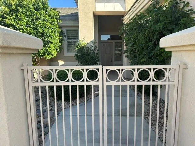 courtyard 3
