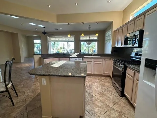 kitchen 3