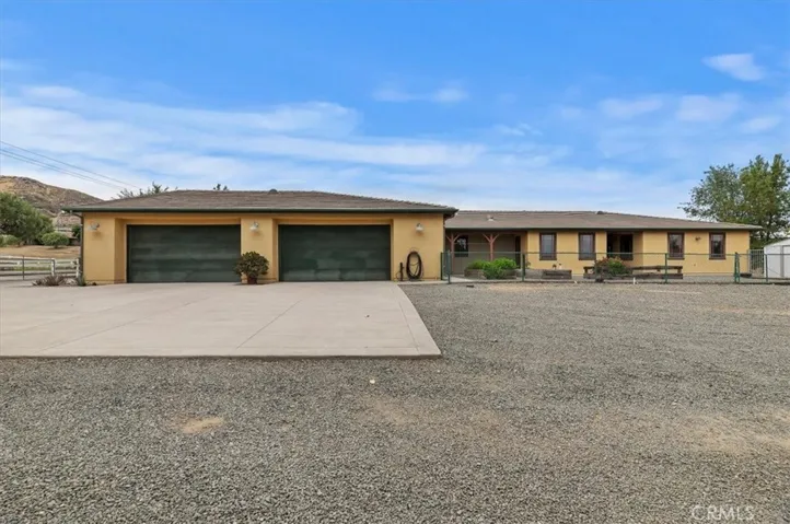 7 Car Garage