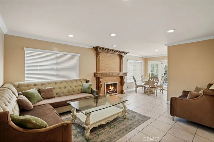 8333 Topeka Drive, Northridge, California 91324