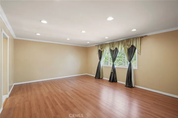 8333 Topeka Drive, Northridge, California 91324