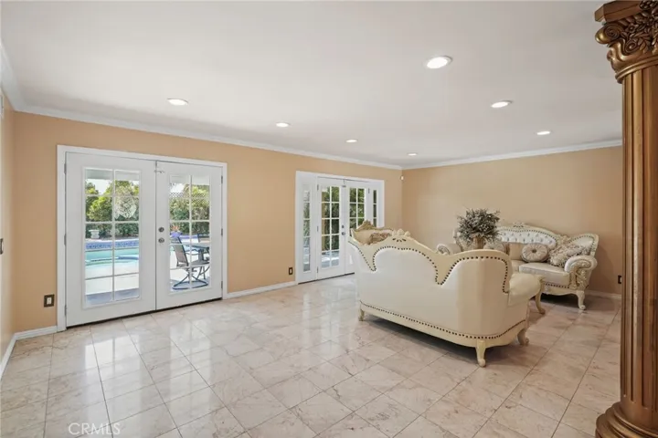 8333 Topeka Drive, Northridge, California 91324