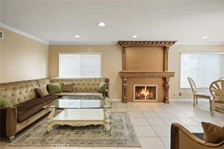 8333 Topeka Drive, Northridge, California 91324