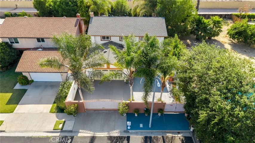 8333 Topeka Drive, Northridge, California 91324