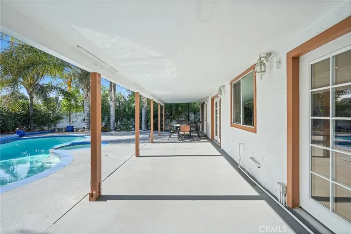 8333 Topeka Drive, Northridge, California 91324