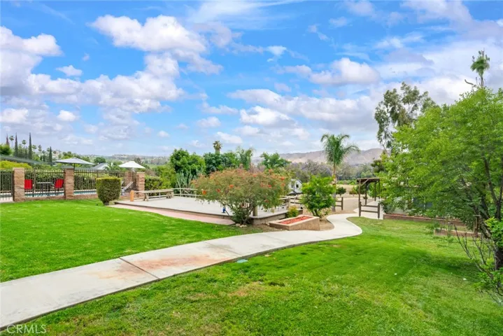 Pathway to shop and rear of property