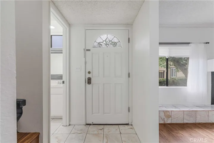 6746 Encino, Lake Balboa, California 91406