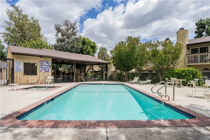 6746 Encino, Lake Balboa, California 91406