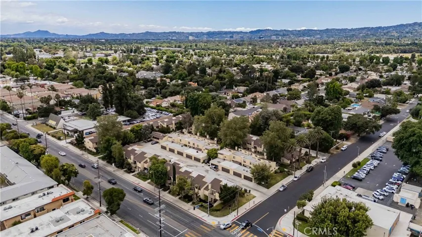 6746 Encino, Lake Balboa, California 91406