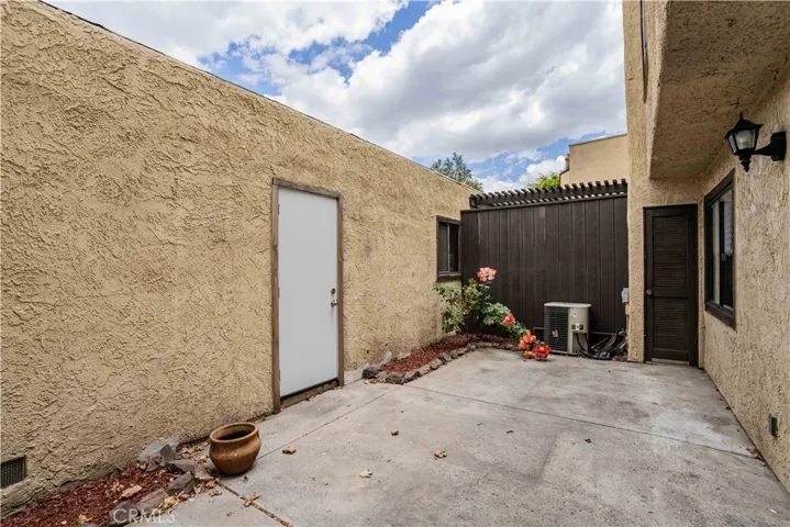 6746 Encino, Lake Balboa, California 91406