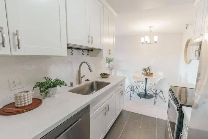 400 Ortega Avenue 216, Mountain View, California 94040