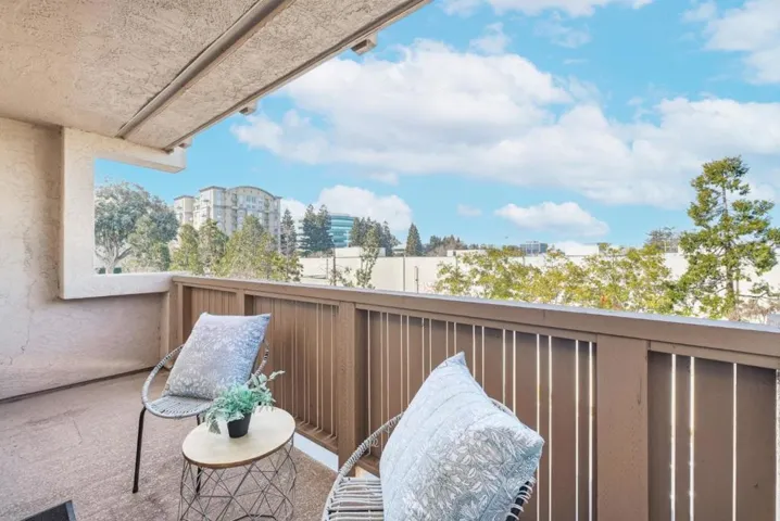 400 Ortega Avenue 216, Mountain View, California 94040