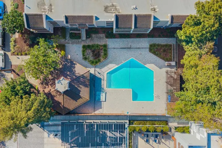 400 Ortega Avenue 216, Mountain View, California 94040