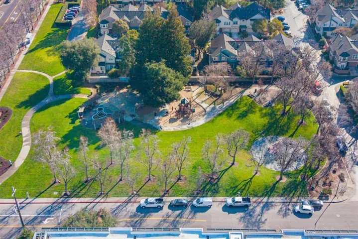 400 Ortega Avenue 216, Mountain View, California 94040