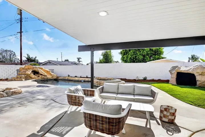 592 N Milford, Orange, California 92867