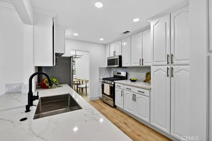 592 N Milford, Orange, California 92867
