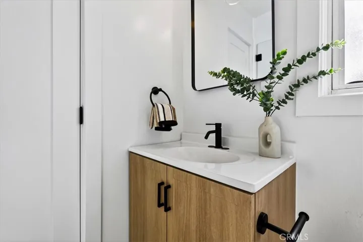 592 N Milford, Orange, California 92867