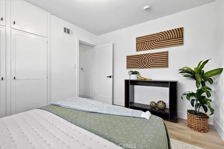 592 N Milford, Orange, California 92867