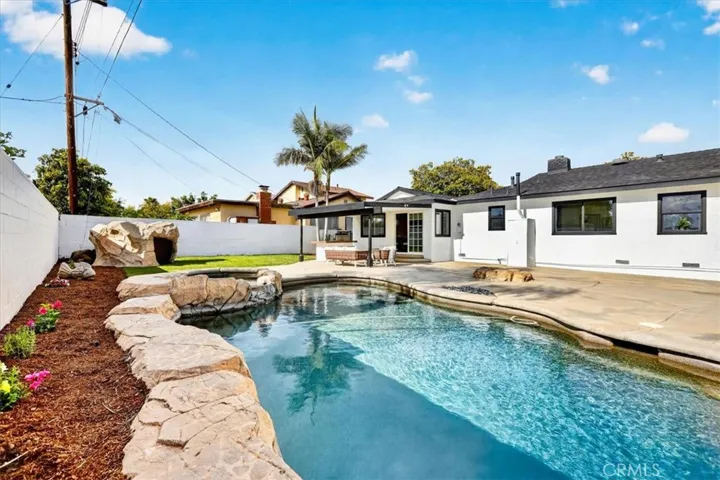 592 N Milford, Orange, California 92867