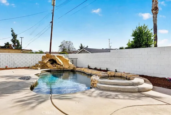 592 N Milford, Orange, California 92867