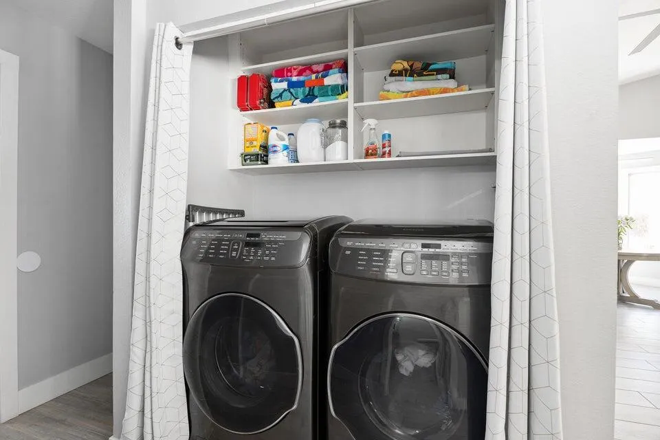 39 regency laundry area