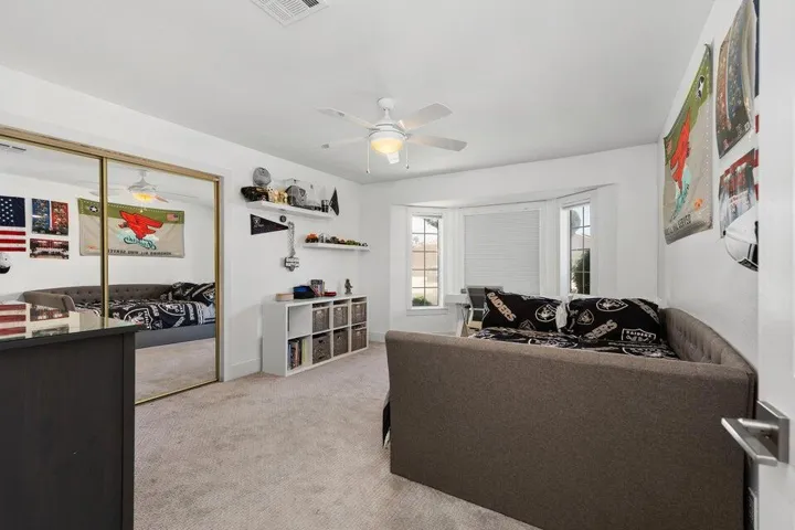 39 reg front bedroom