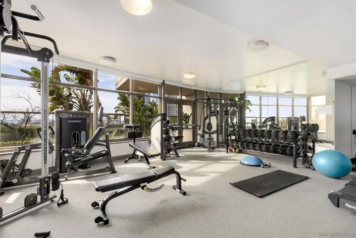 700 W E Street 2905, San Diego, California 92101