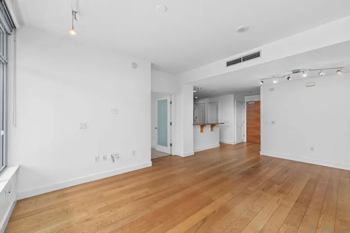 700 W E Street 2905, San Diego, California 92101