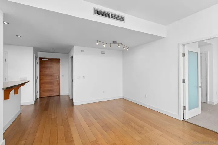 700 W E Street 2905, San Diego, California 92101