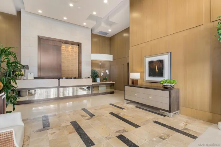 700 W E Street 2905, San Diego, California 92101