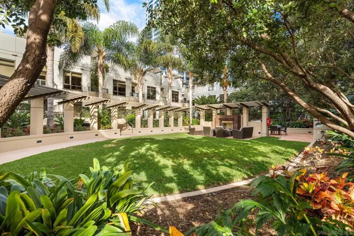 700 W E Street 2905, San Diego, California 92101