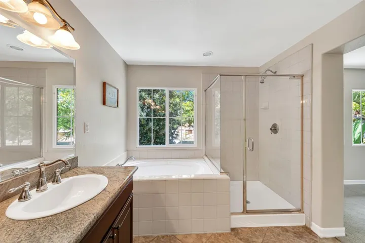 10512 Hollingsworth Way, San Diego, California 92127
