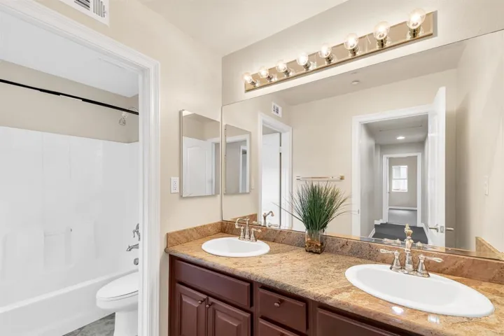 10512 Hollingsworth Way, San Diego, California 92127