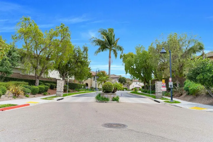 10512 Hollingsworth Way, San Diego, California 92127