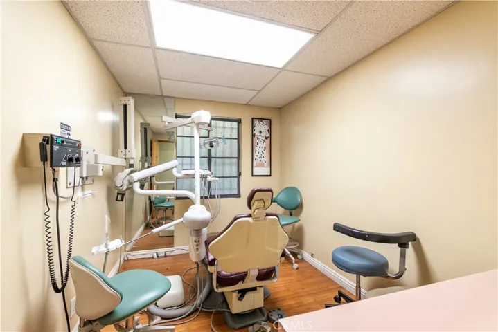 13175 Paramount Blvd interior photo.