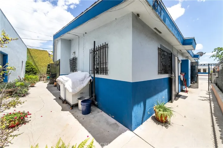 Right side and rear yard of the property. Facing the residence.