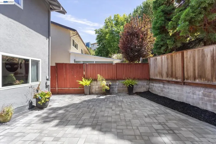 16683 Kildare Rd, Castro Valley, California 94578