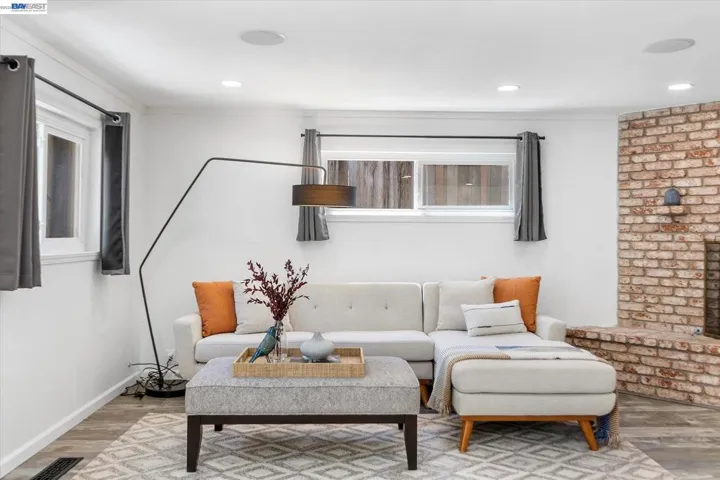 16683 Kildare Rd, Castro Valley, California 94578