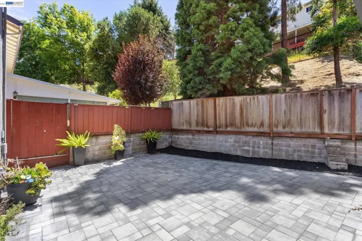 16683 Kildare Rd, Castro Valley, California 94578