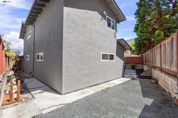 16683 Kildare Rd, Castro Valley, California 94578