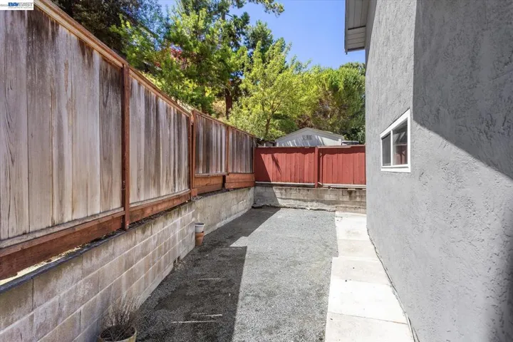 16683 Kildare Rd, Castro Valley, California 94578