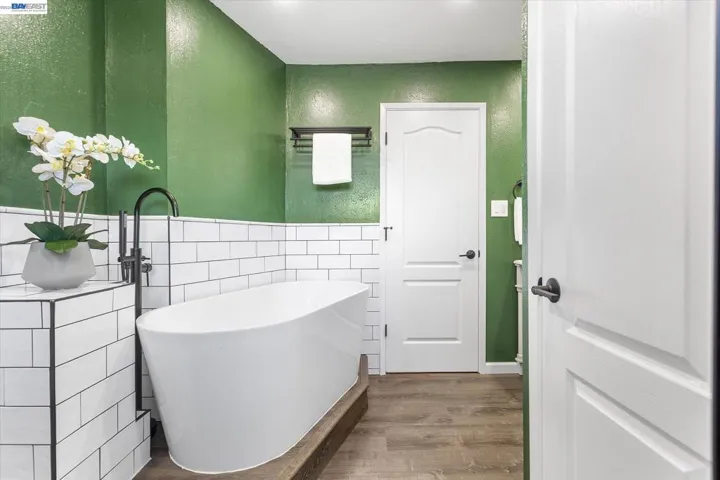 16683 Kildare Rd, Castro Valley, California 94578
