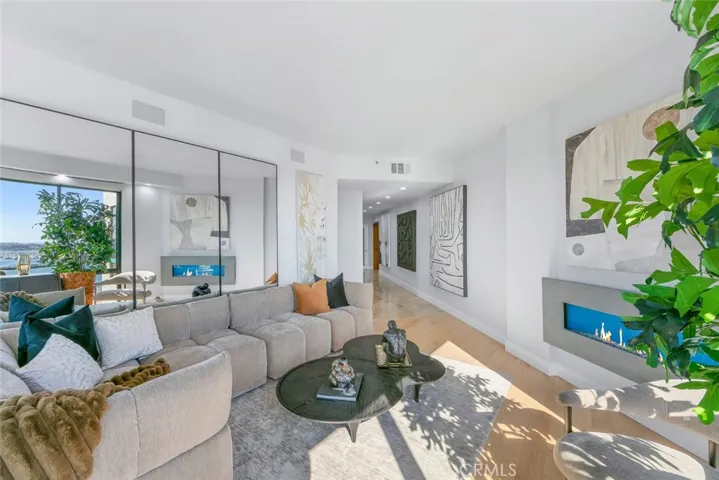 1310 E Ocean Boulevard 1007, Long Beach, California 90802