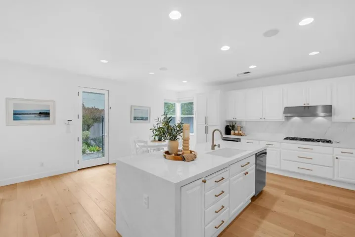 16845 Zinfandel Circle, Morgan Hill, California 95037