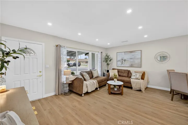 5651 Babb, Riverside, California 92503