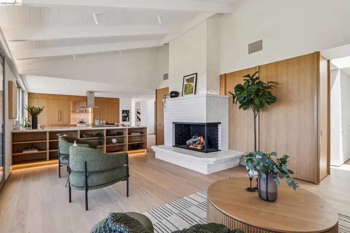 14001 Skyline Blvd, Oakland, California 94619